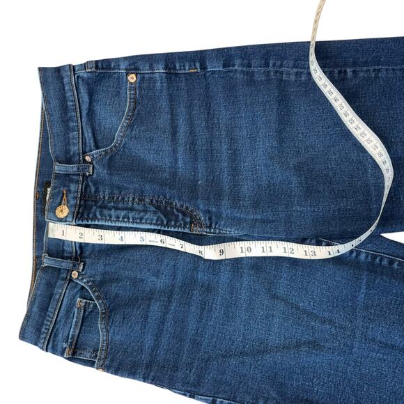 Express Modern Straight Blue Jeans Women’s 4 Classic Clean Contemporary Normcore - Picture 9 of 10